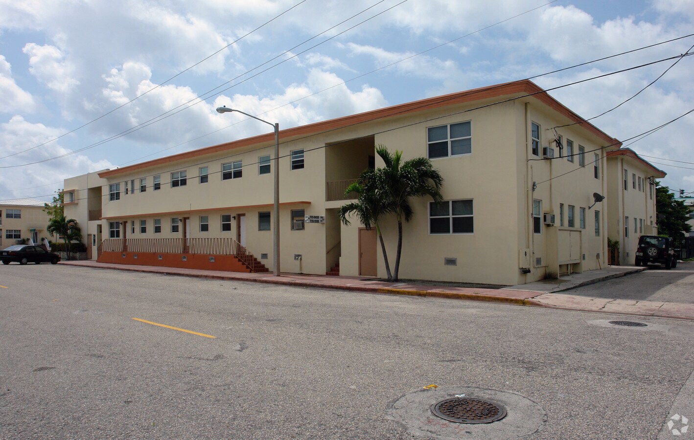 Photo - 7344-7350 Byron Ave