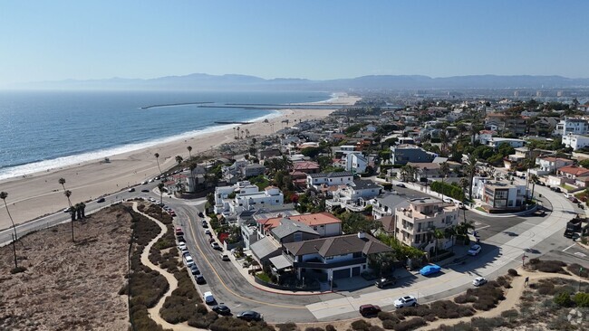 Building Photo - Pacific Ocean Views Rental