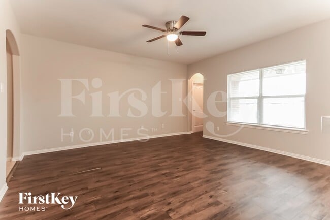 Photo - 1822 Willowbrook Dr