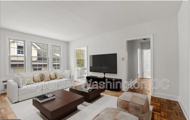 Building Photo - 4491 MacArthur Blvd NW Unit 303