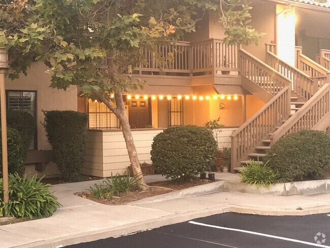 Building Photo - 12695 Camino Mira del Mar Unit #121 Rental