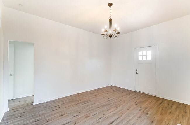 Photo - 2854 Shaffer Ave Unit 1