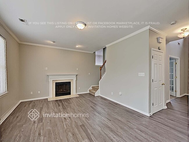 Photo - 8006 Glamorgan Ln