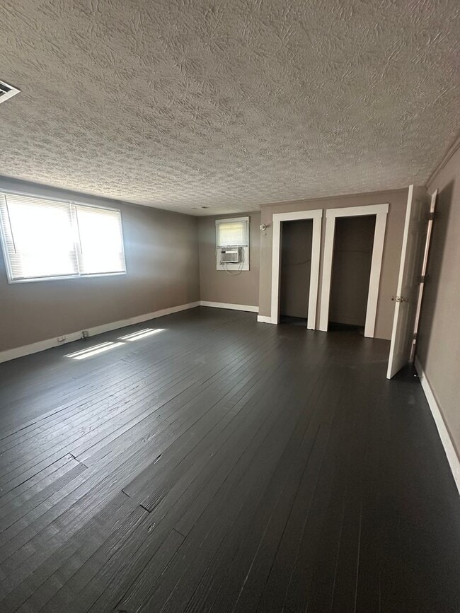 Photo - 3 Bed/1 Bath House