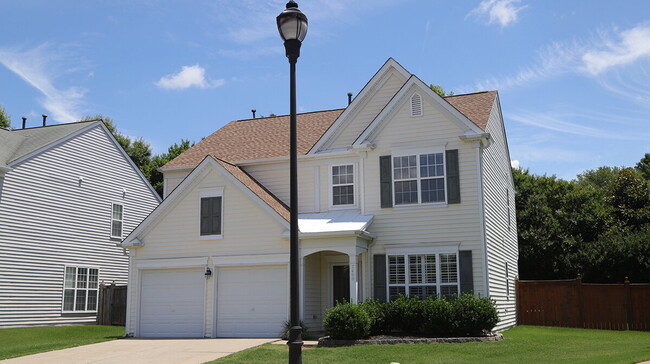 Building Photo - Four-Bedroom Home in Leesville School District
