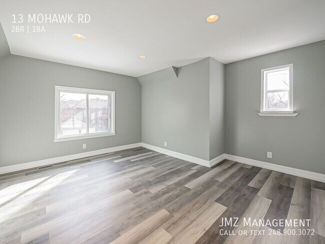 Photo - 13 Mohawk Rd