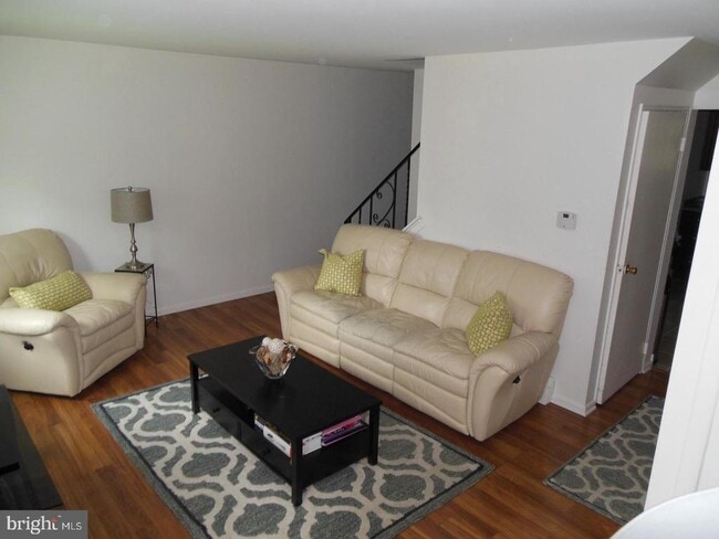 Photo - 10 Woodland Ave