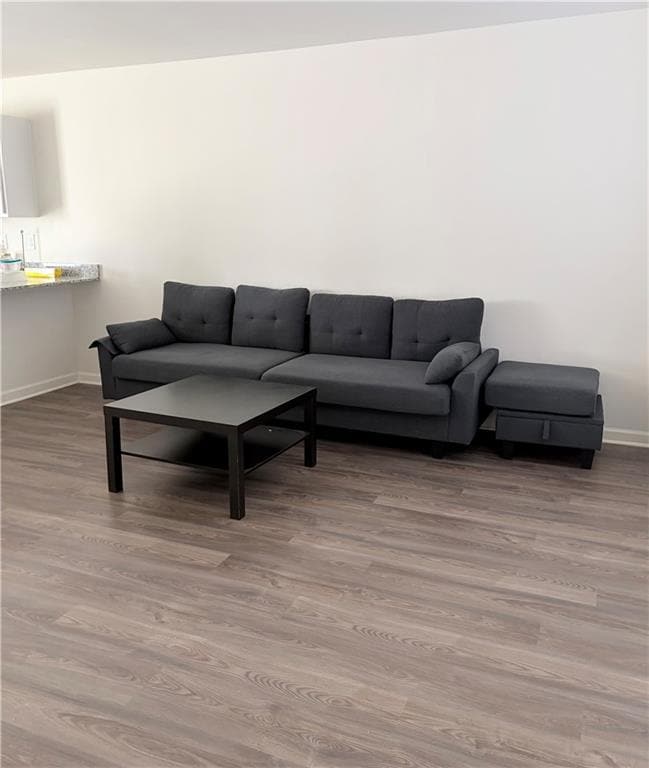 Photo - 633 Tudor St