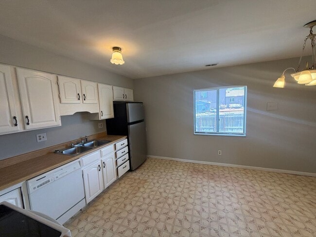 Photo - 4471 E Pikes Peak Ave Unit 4471