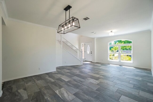 2440 Madeline Loop