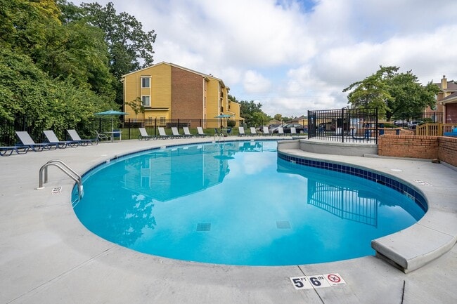 Cobblestone Grove Apartment Homes