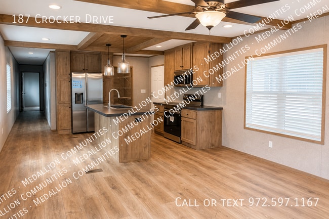 Photo - 187 Crocker Dr