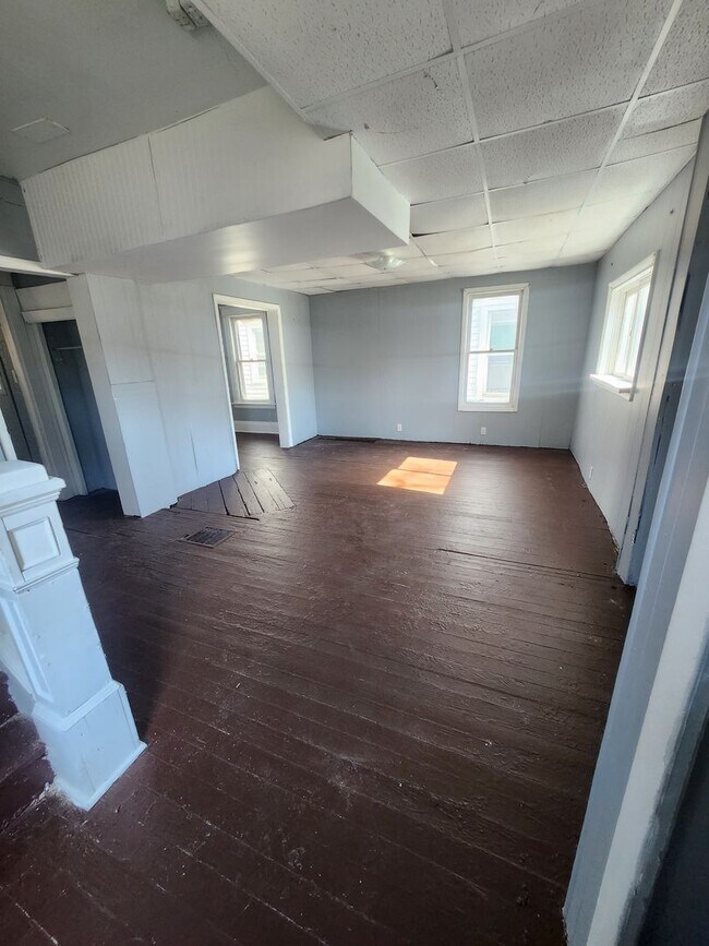 Photo - 4 bedroon single family home