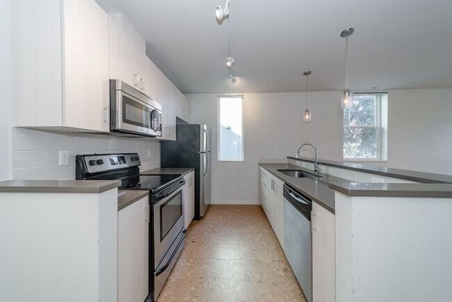 Photo - Chic 2BR/1.5BA Townhome Apartment in North...