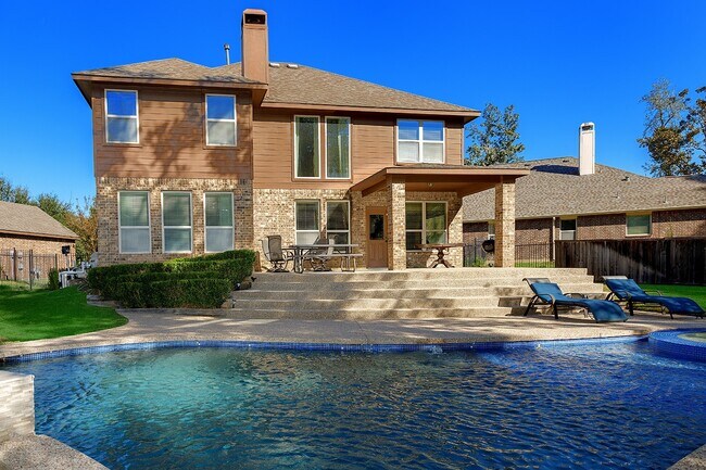 222 Hawkhurst Ct