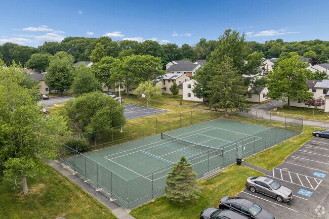 Tennis/ Picket Ball Court