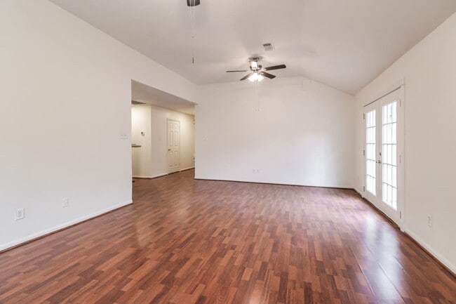 Photo - 16127 Kelley Green Ct