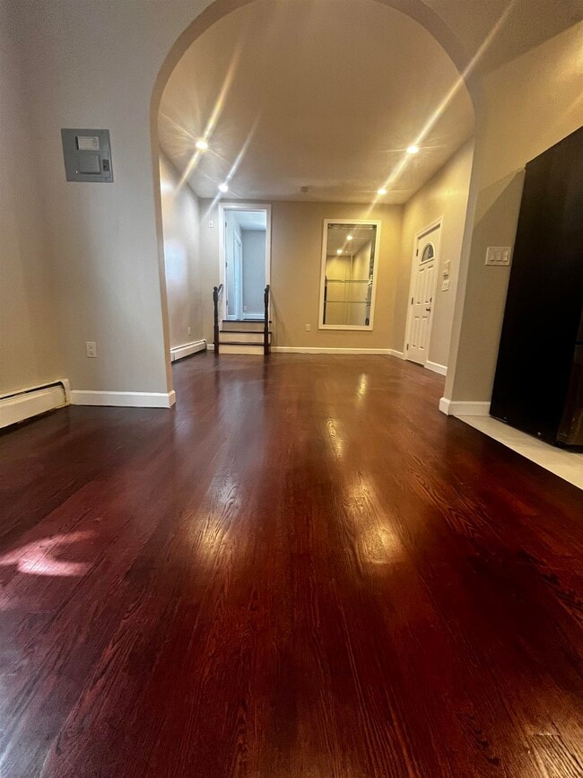 Photo - 633 37th St Unidad 1