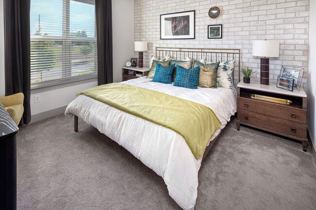 Photo - 8 Metro Station