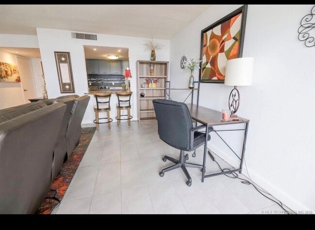Photo - 450 W 7th St Unit 906
