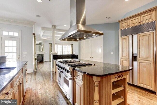 Photo - 7233 Addington Dr