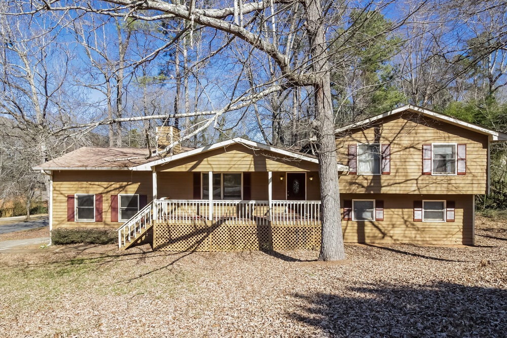 Photo - 3363 Sir Lancelot Pl SW