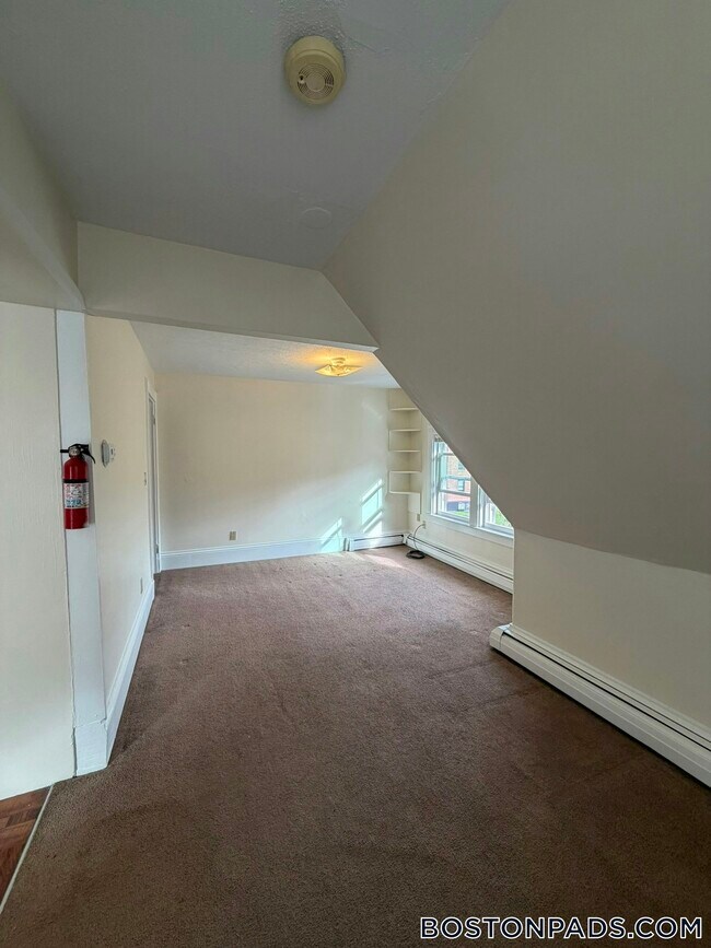 Photo - 393 Adams St Unit 3