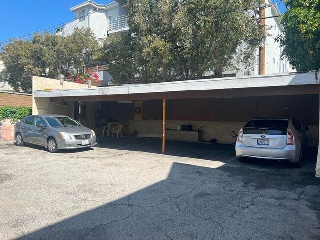 Photo - 3620 Westwood Blvd Unidad 7
