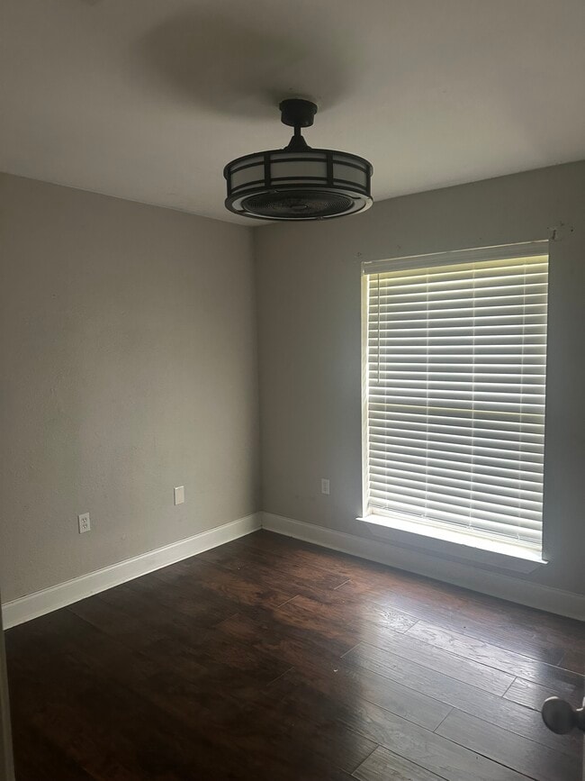 Photo - 13822 Chalmette Ave