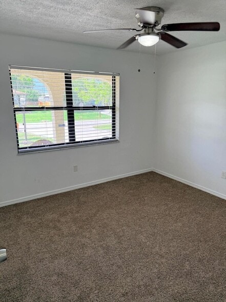 508 NW Azalea Ave