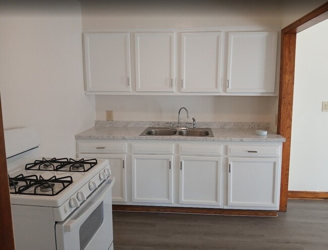 Photo - 2751 Henley Dr