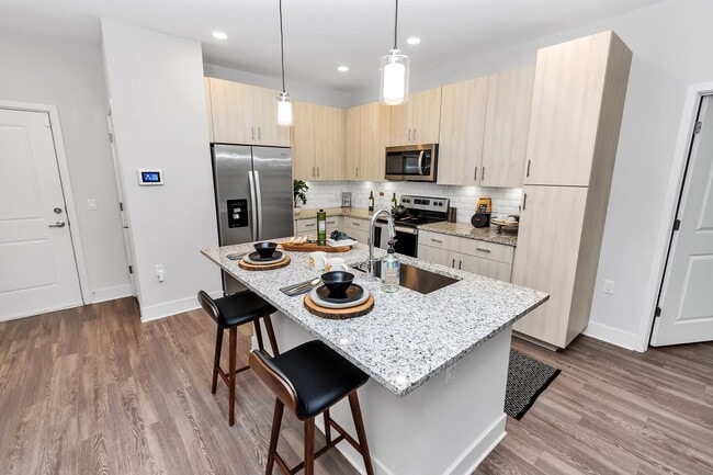 Photo - POINTE AT EAST SHORE