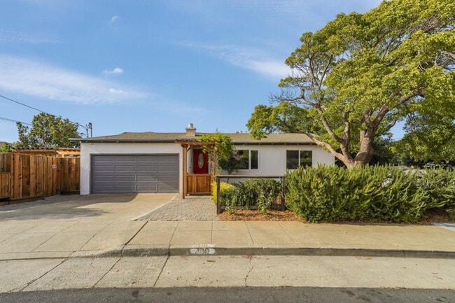 Photo - 400 La Casa Ave