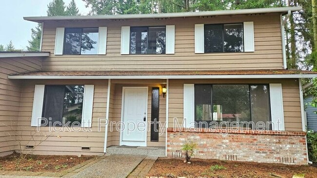 Photo - 5401 Pineridge Dr NE