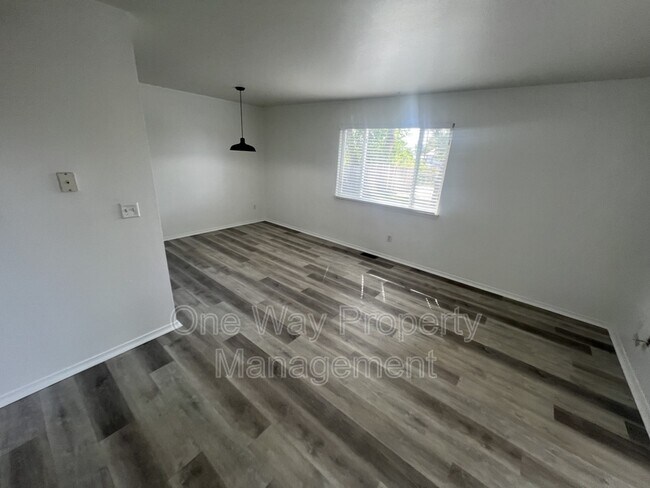Photo - 3710 Valmont St