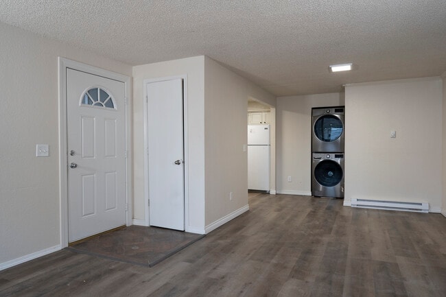 2BR/1BA Classic