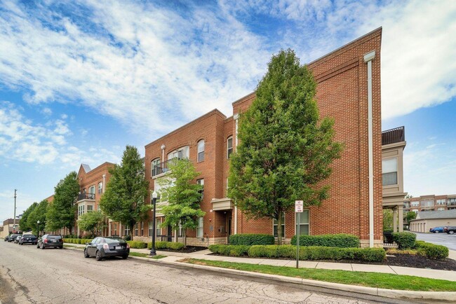 Building Photo - 953 Ingleside Ave Unit 312