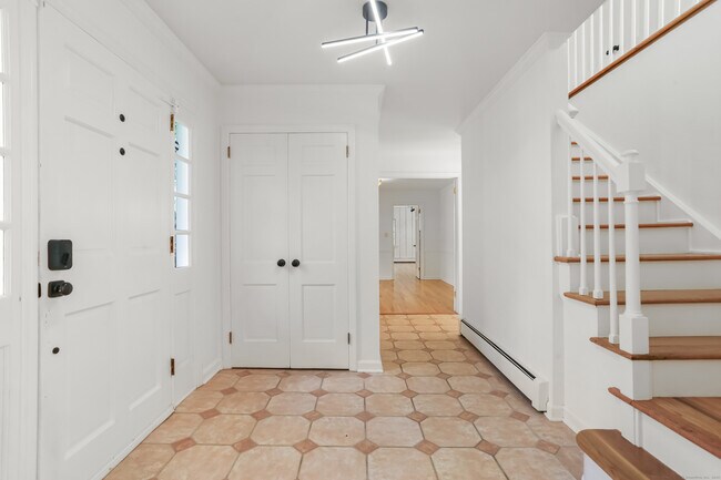 Photo - 17 Turkey Hill Cir