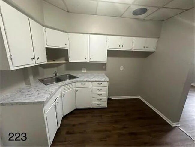 Photo - 227 Allen St Unit 223