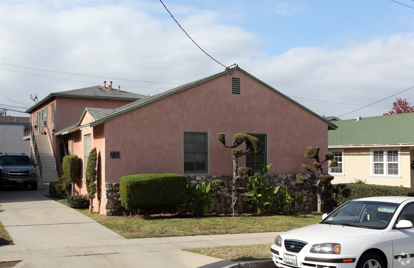 Photo - 733-735 Termino Ave Apartments