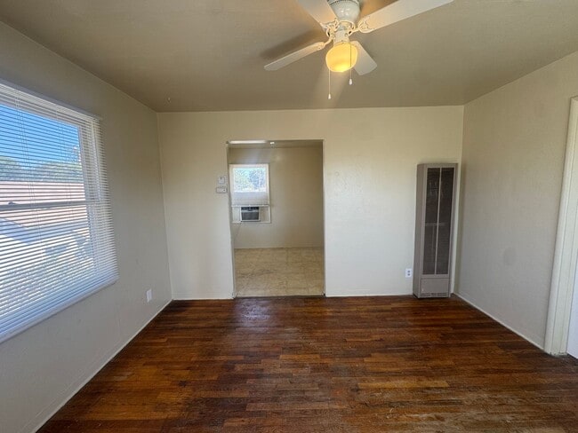 Photo - 407 Lincoln Ave Unit B