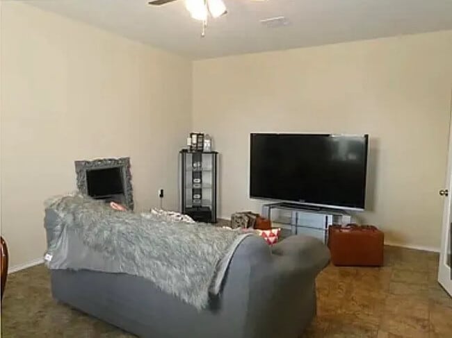 Room in Single Family Home on Longford Trail