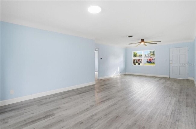 Photo - 5897 5th St S