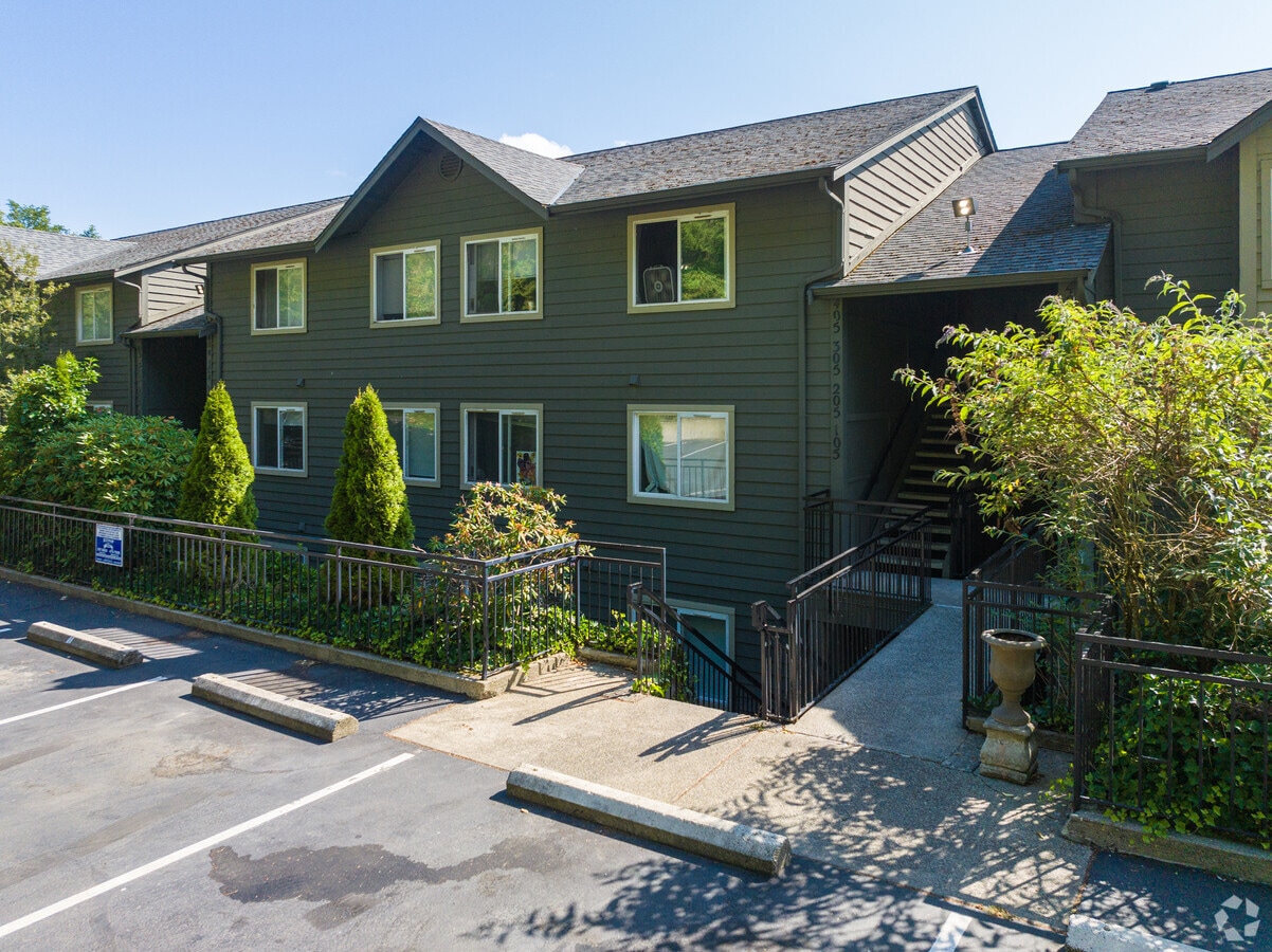 Photo - Bayview West Apartments