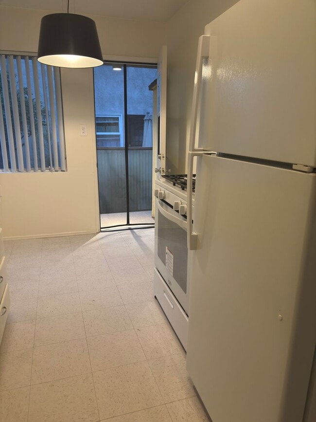 Photo - 4476-4476 Illinois St Unit 4470