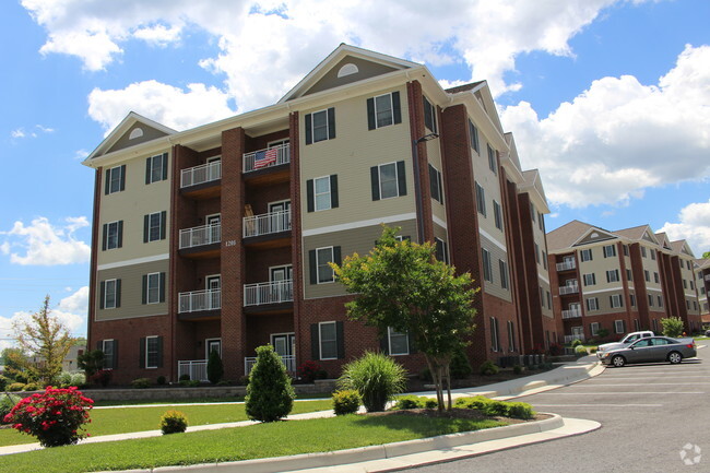 Building Photo - 1207 Lawrence St. Rental