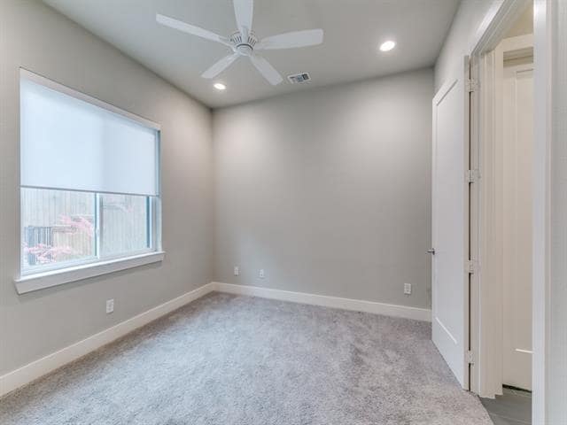 Photo - 3816 Roseland Ave Unidad C 200