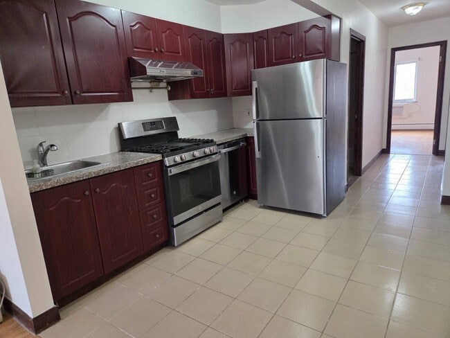 Photo - 40-14 194th St Unidad 3rd fl