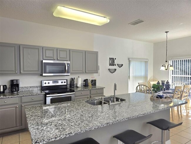 Photo - 1027 Balmoral Dr
