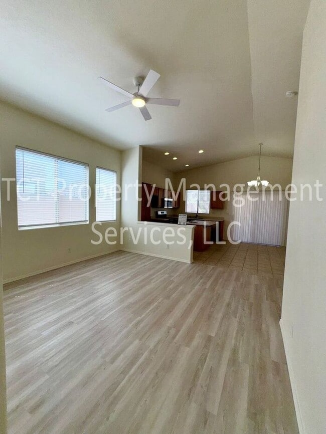 Photo - Cute 3 Bedroom In Power Ranch!